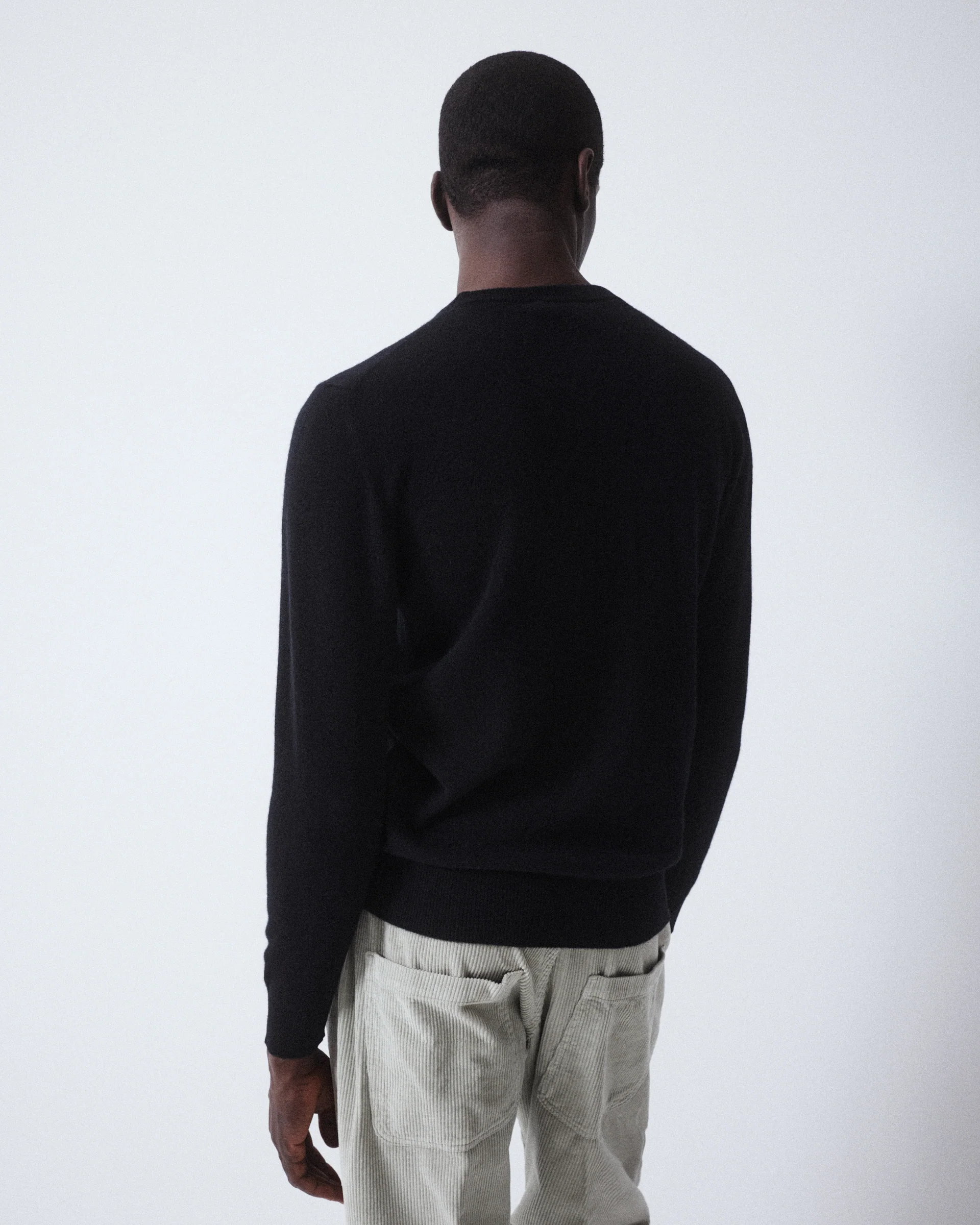 Maglia girocollo in cashmere. Nero - Nero - Image 3